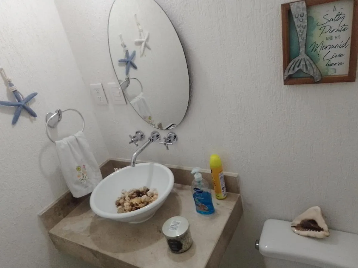 كانكون Fraccionamiento Jardines Del Sur 5 Calle Margaritas 3 No. 10 منزل للإقامة
